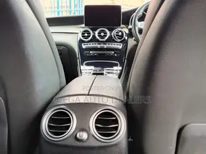 Mercedes-Benz GLC-Class 2018 White