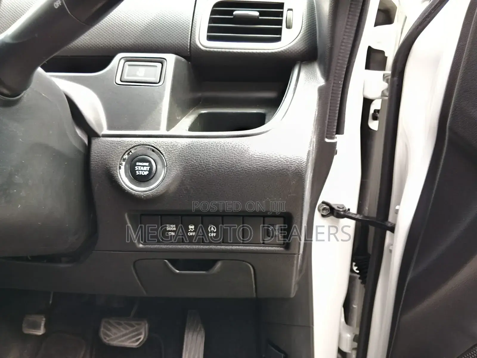 Suzuki Solio 2018 White