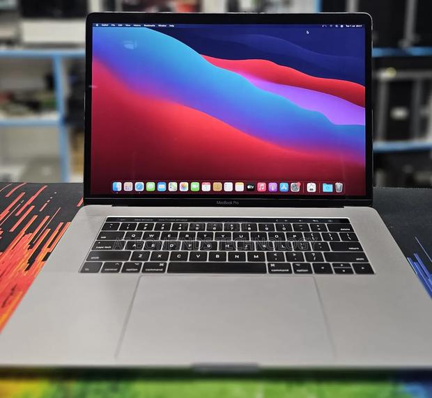 Laptop Apple MacBook Pro 2017 16GB Intel Core i7 SSD 512GB - main view