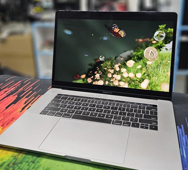 Laptop Apple MacBook Pro 2017 16GB Intel Core i7 SSD 512GB - thumbnail 2