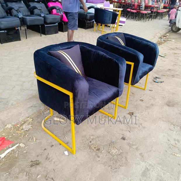 Black Styling Manicure Chairs
