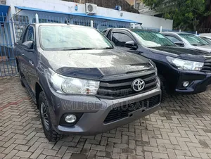 Toyota Hilux Revo Single Cab Deisel 2.8 AWD 2019 Gray