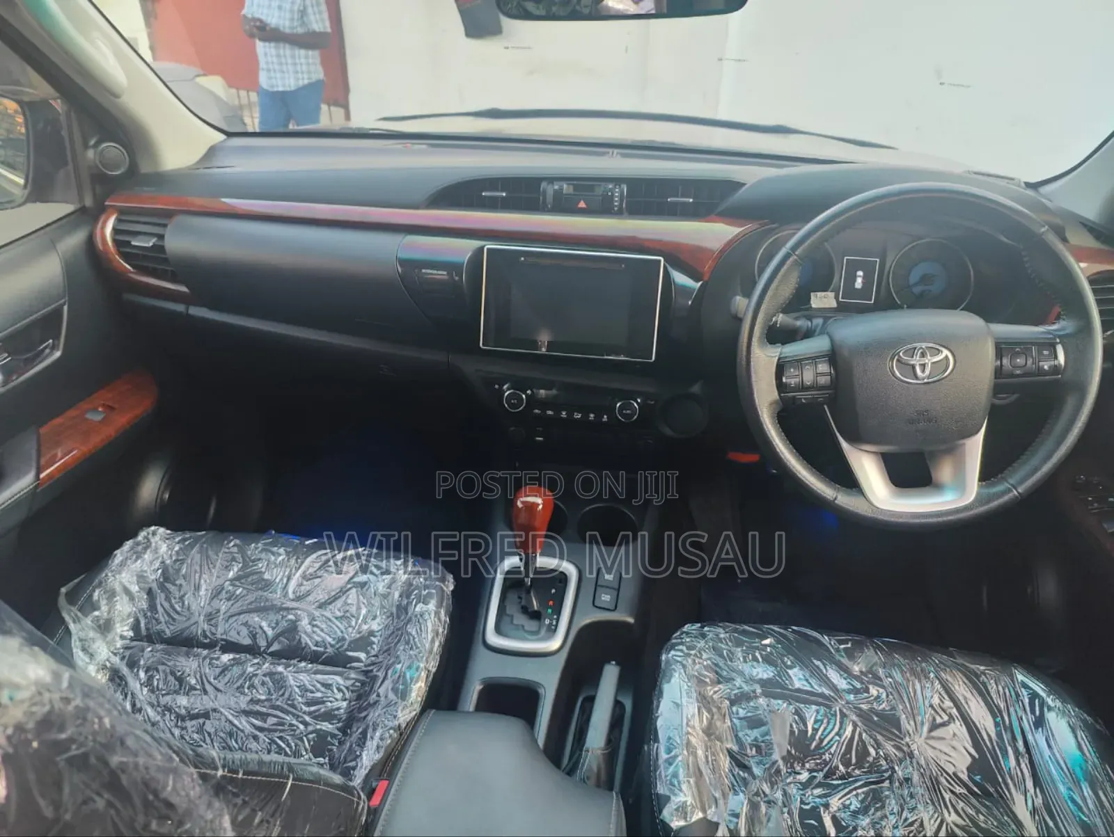 Toyota Hilux 2019 Black