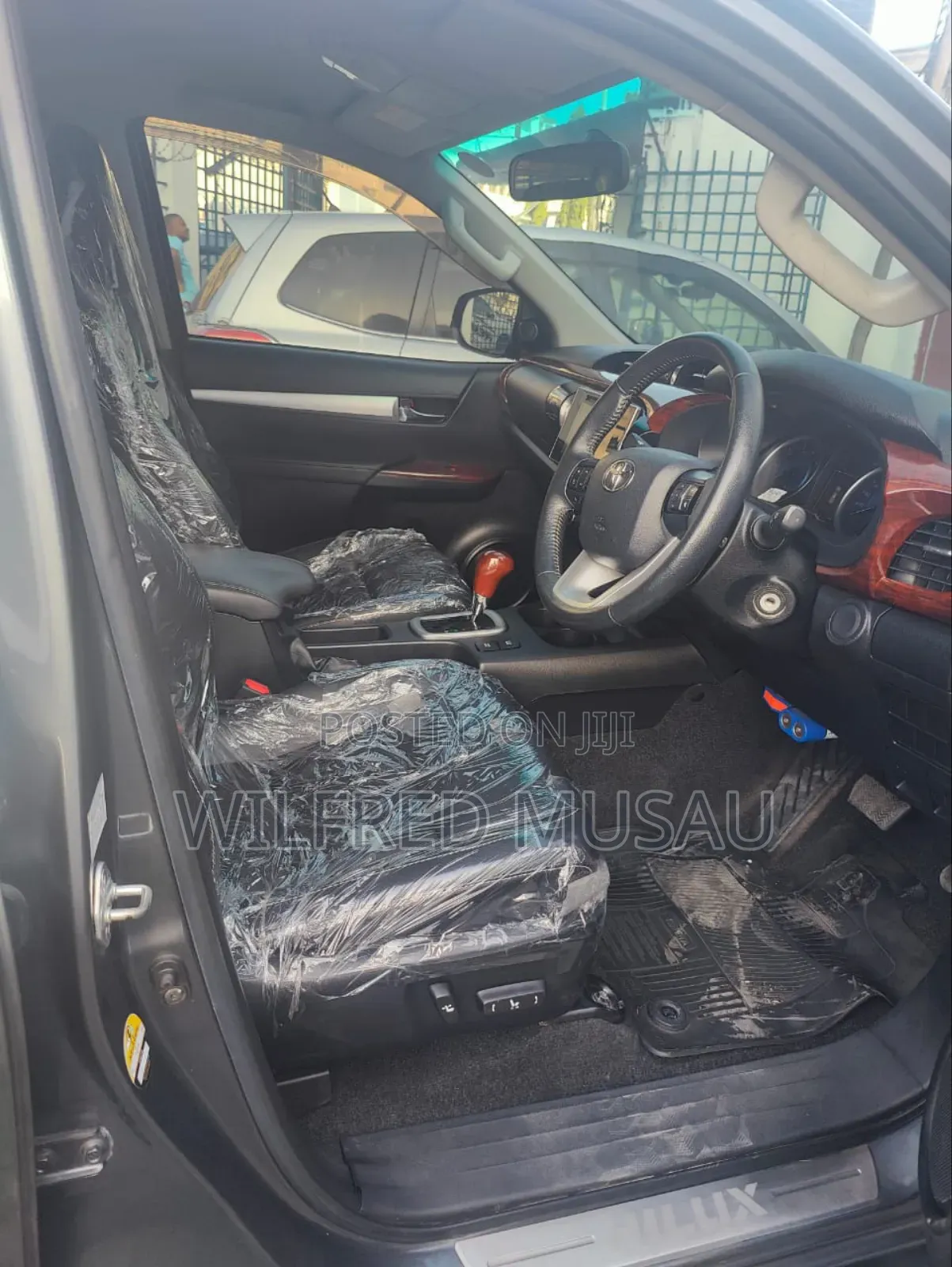 Toyota Hilux 2019 Black