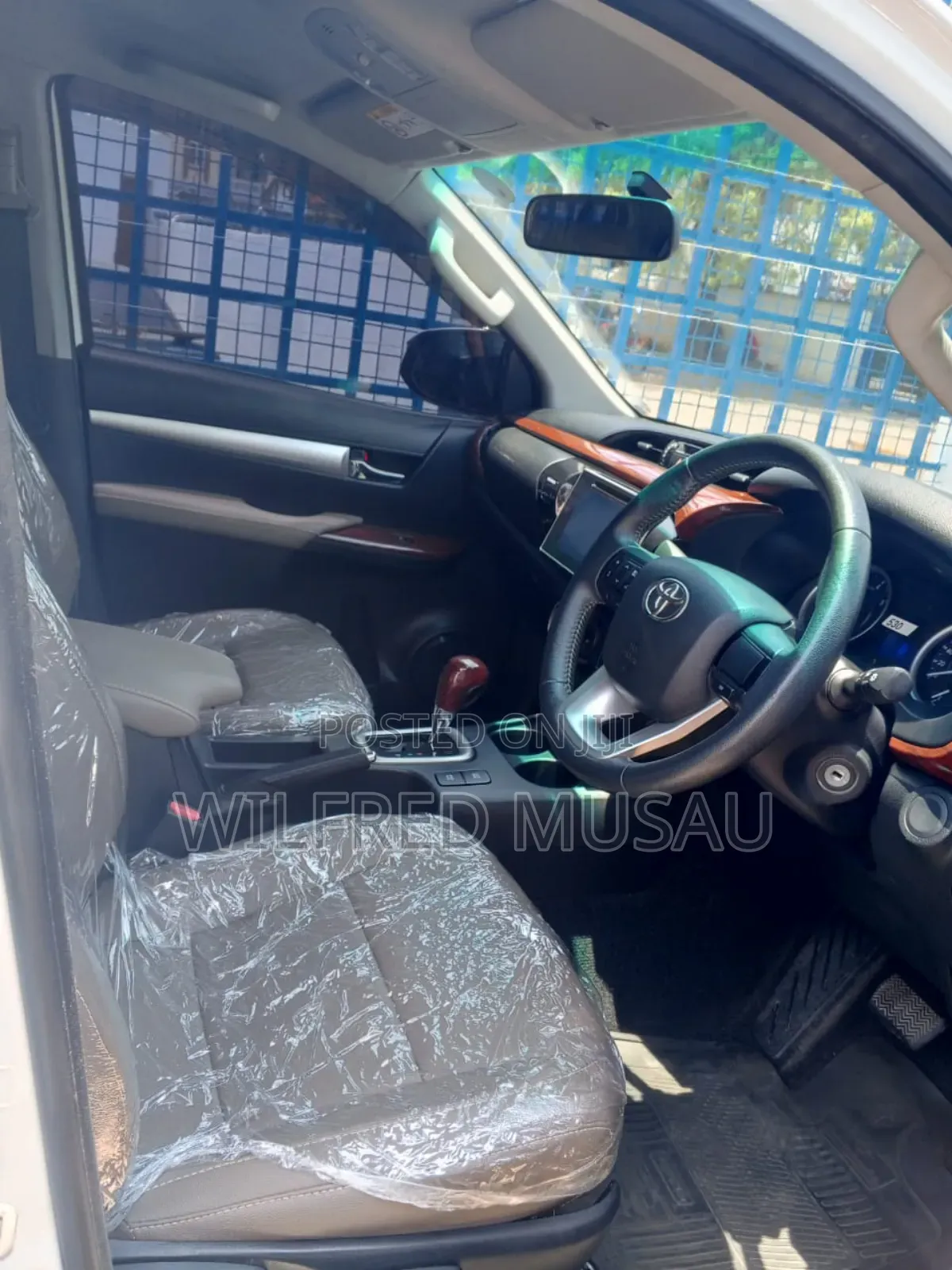 Toyota Hilux 2019 Black