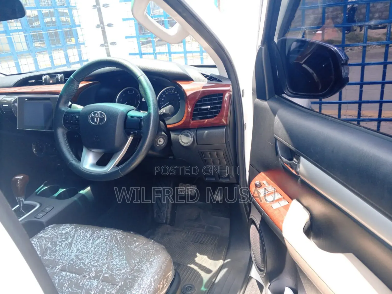 Toyota Hilux 2019 Black