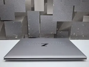 Laptop HP ZBook Firefly 14 G7 32GB Intel Core i7 SSD 512GB