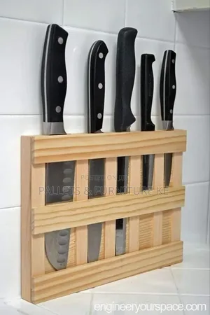 Knife Holder