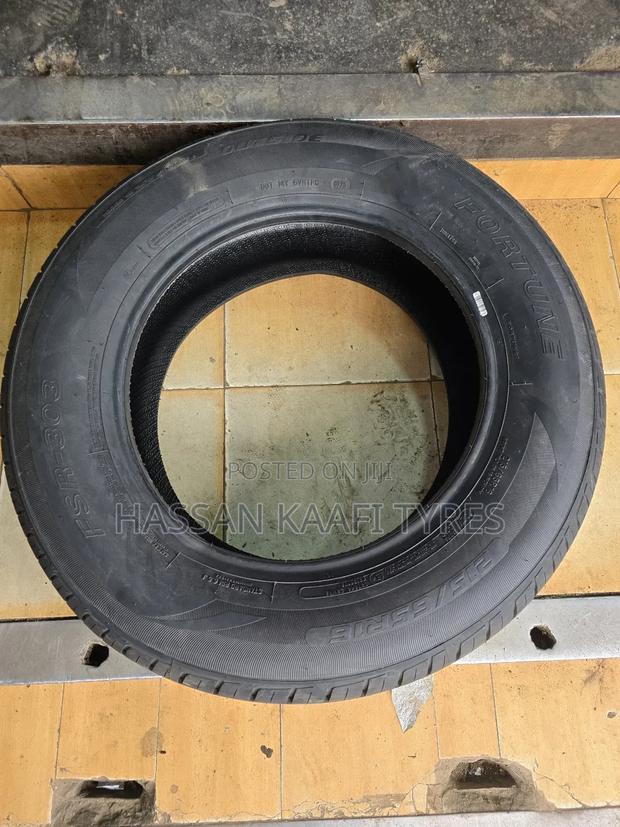 215/65r16 Fortune Tyre - thumbnail 3