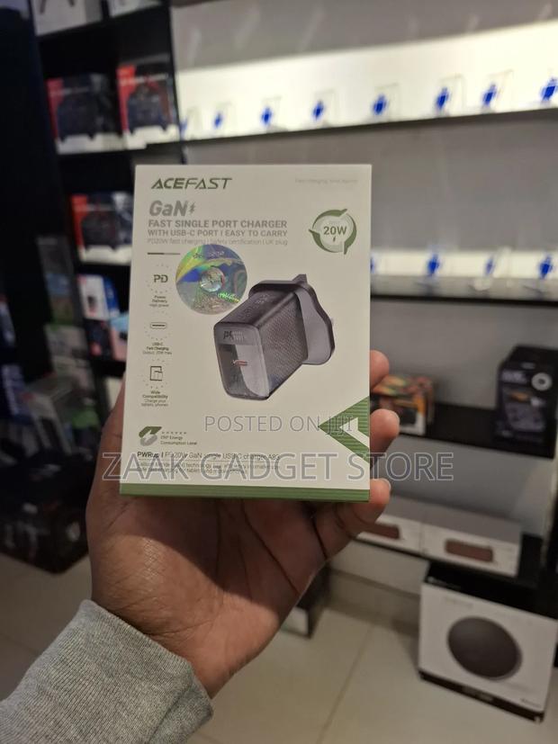 The New Type-C Fast Singke Port Charger