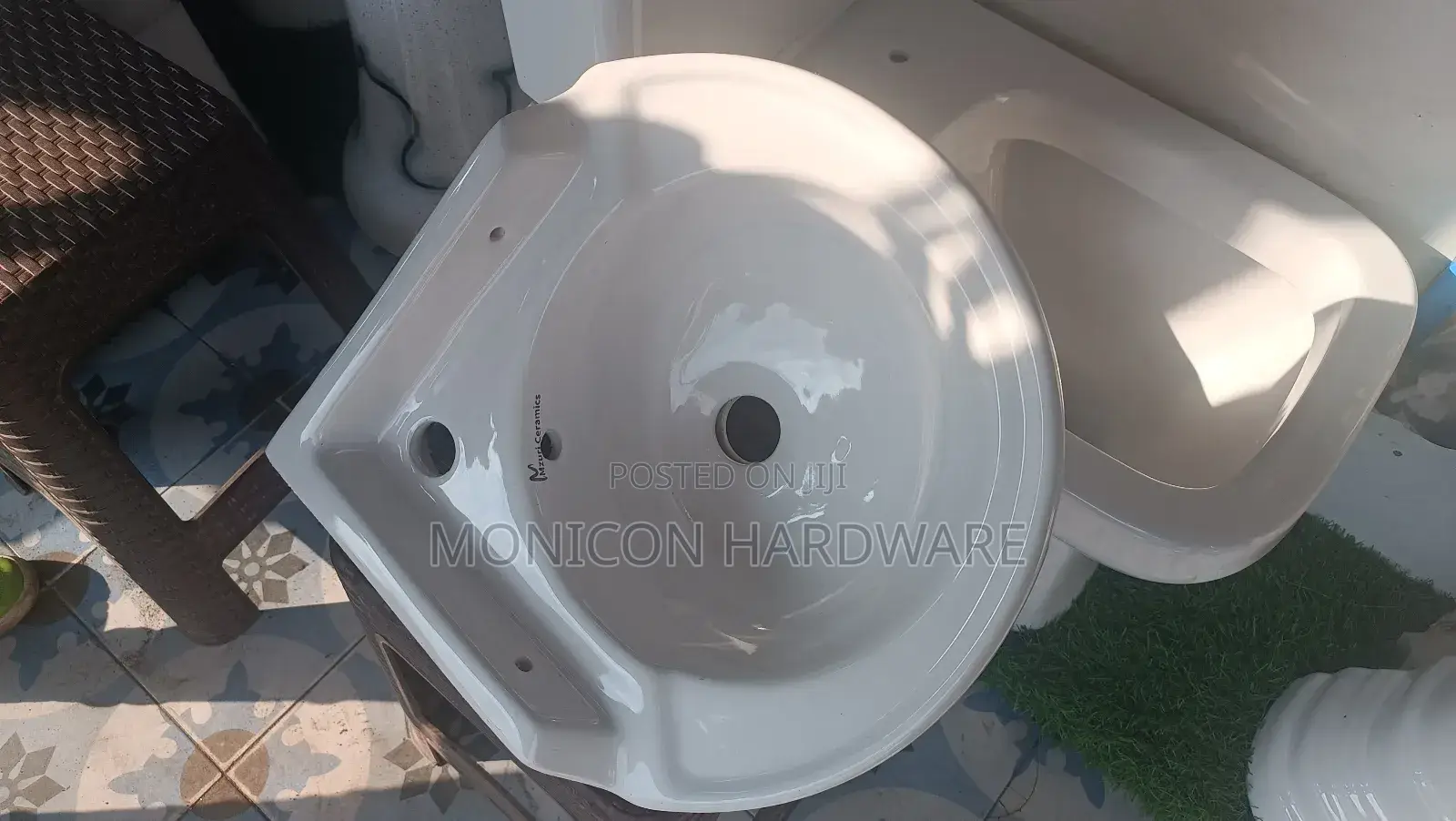 Corner H/W Sink-Mzuri