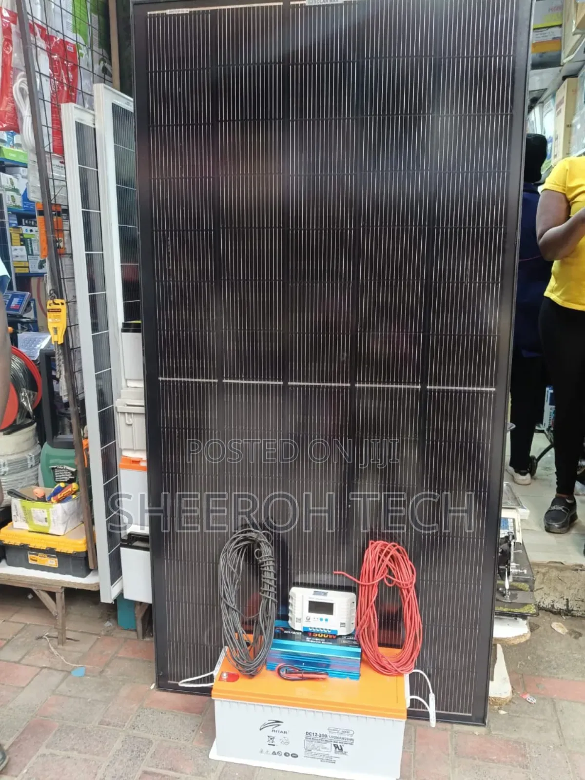 600wtts Solar Panels/1500wtts Inverter/200ahs Battery