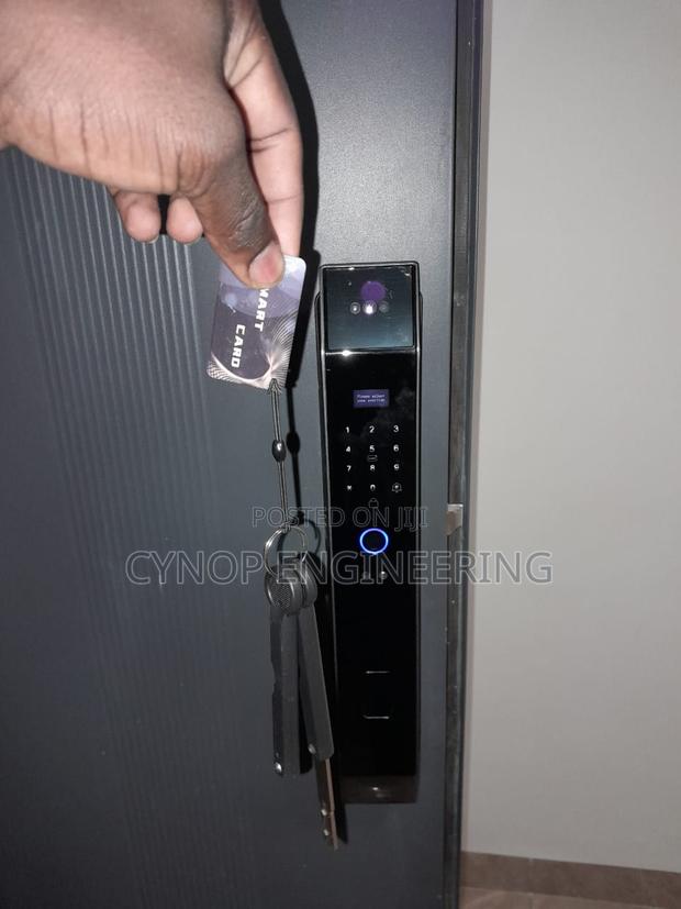 Smart Lock With Fingerprint Unlock - main view