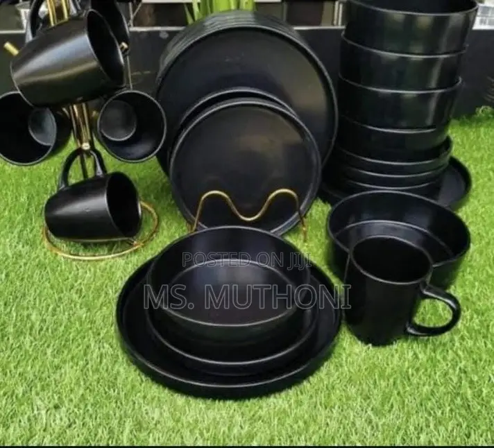 Small Family (16 Pieces )Heavy Black Ceramic Set