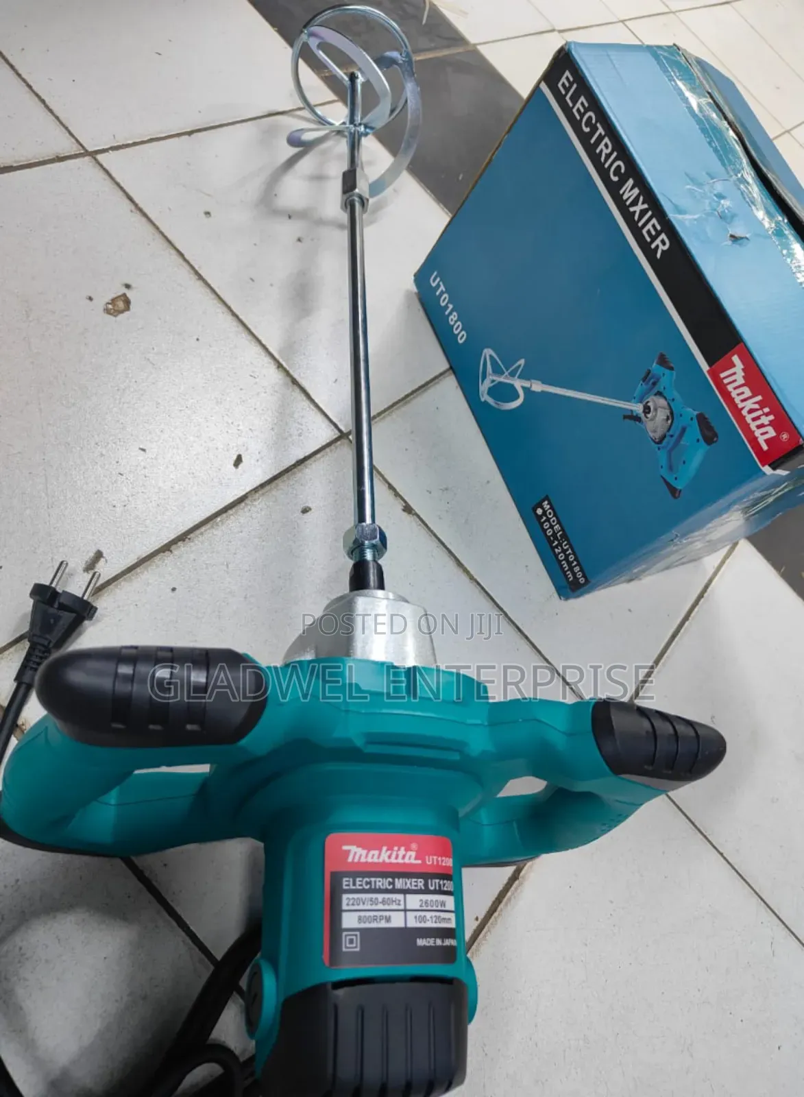 Makita Electric Painting Mixer 2600watts