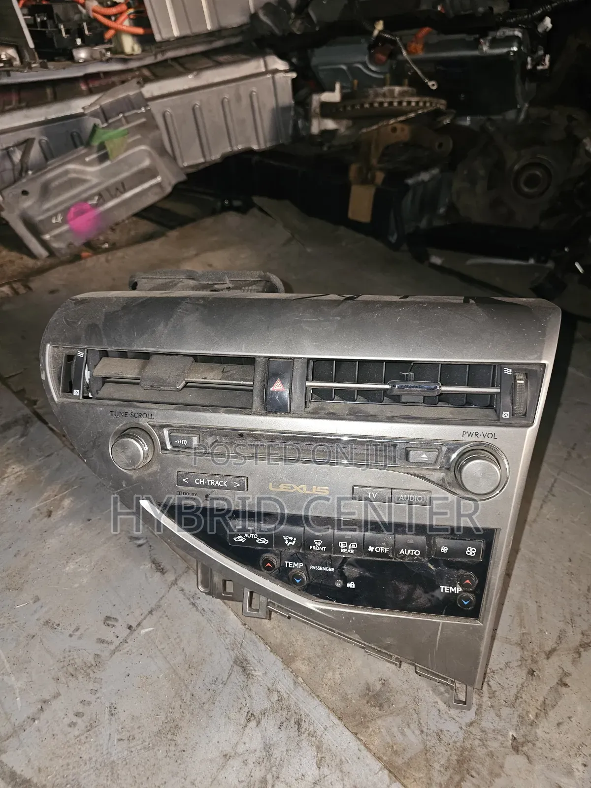 Radio for 450h Hybrid Available