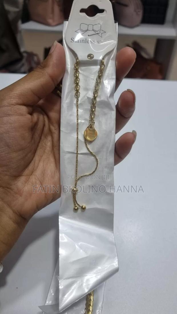 Ladys Simple Bracelet - thumbnail 2