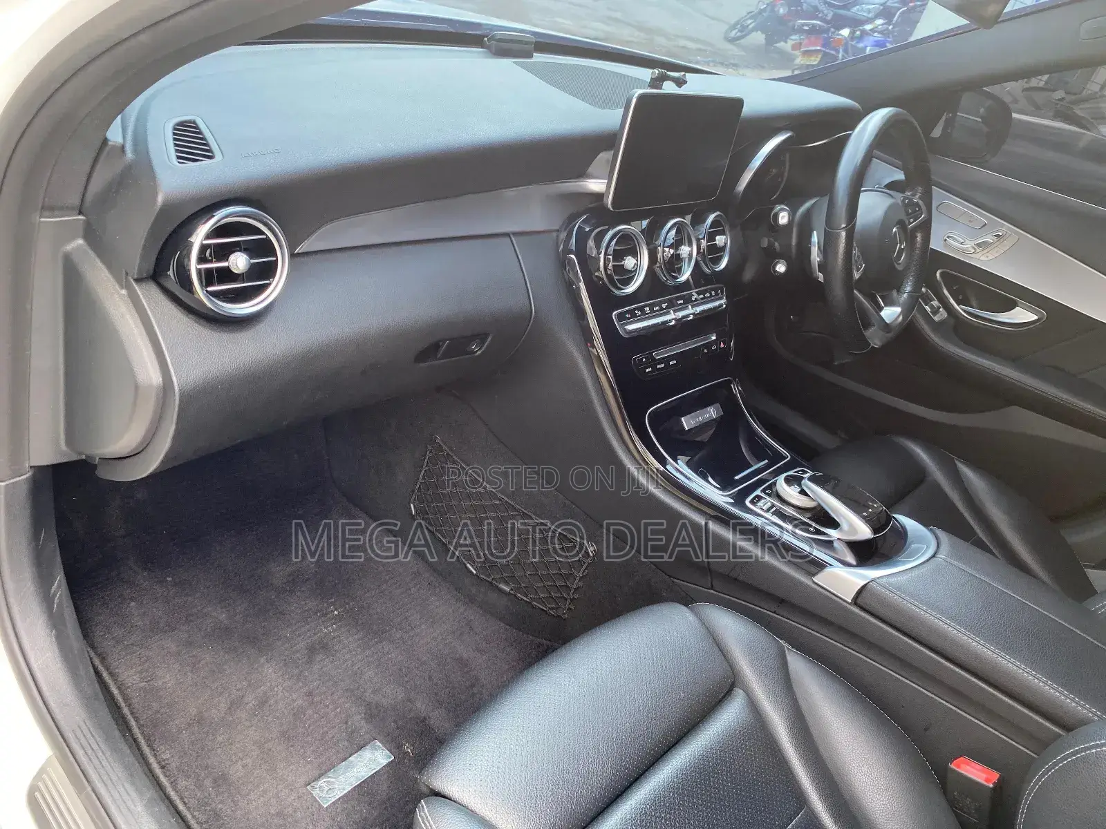 Mercedes-Benz C180 2018 White
