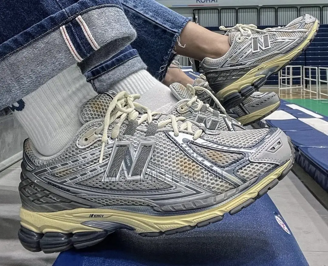*New Balance 1906r*  _Sizes:40,41,42,43,44,45_