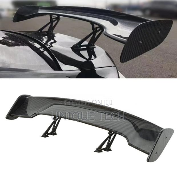 Carbon Fiber Sport Spoiler – Aggressive Rear Styling