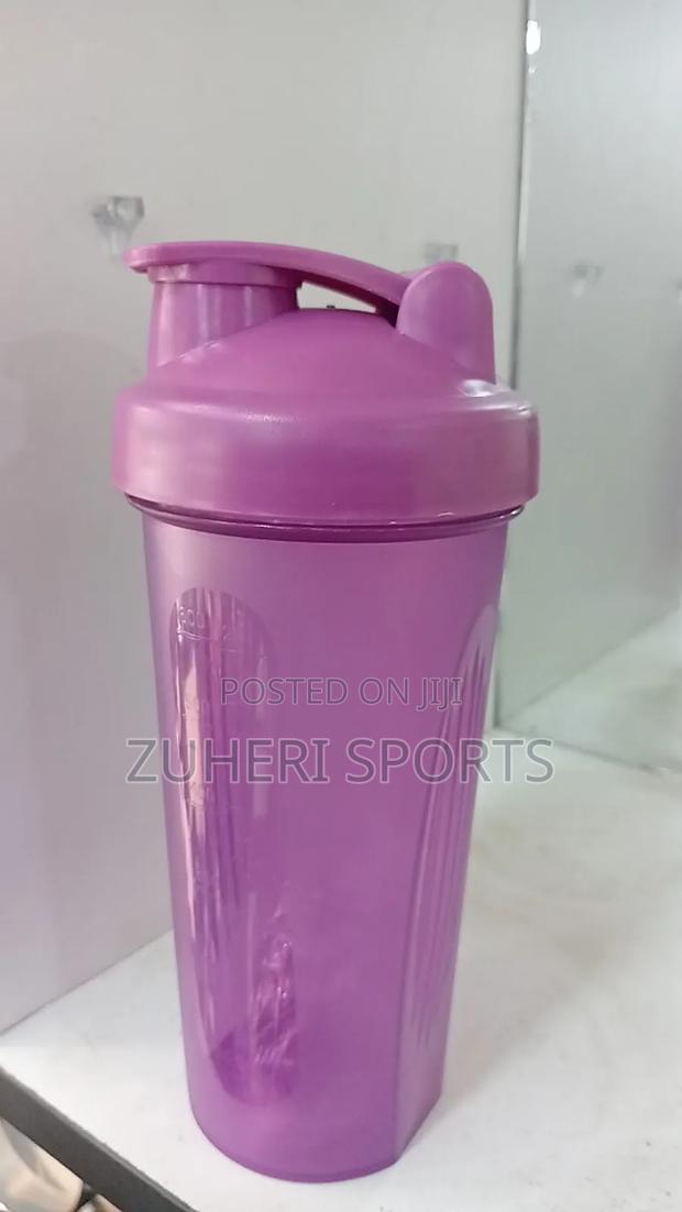 600ml Protein Shaker Bottles With Stainless Steel Mixer