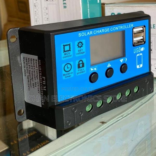 Best 20a PWM Solar Charge Controller for Lithium Battery - main view