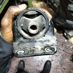 Upper Gearbox Mount 1kd (Prado,Hiace)