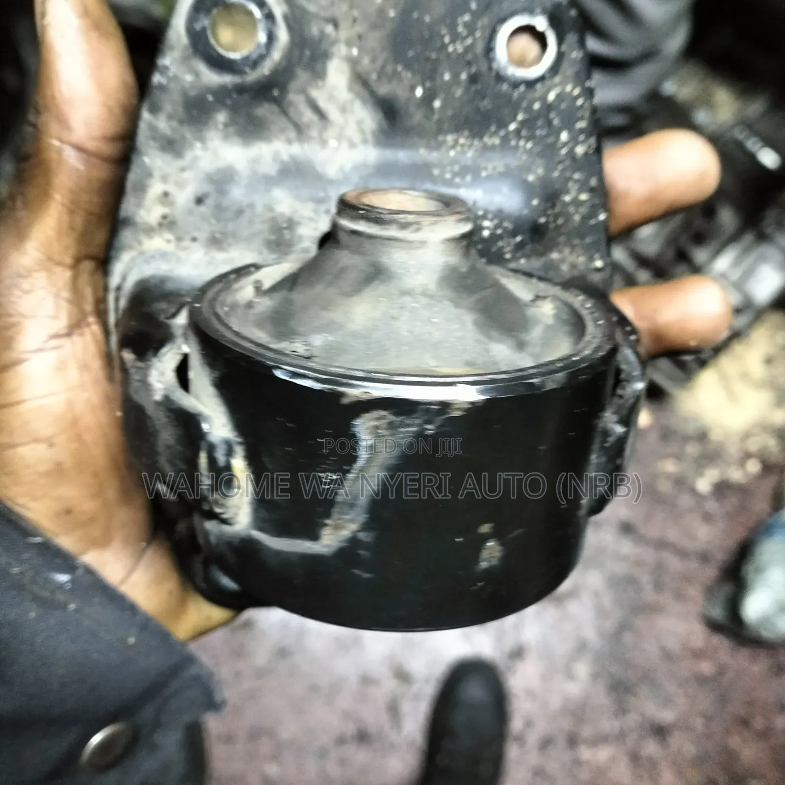 Upper Gearbox Mount 1kd (Prado,Hiace)