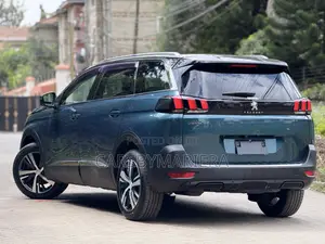 Peugeot 5008 1.6 THP 165 GT Line 2018 Blue