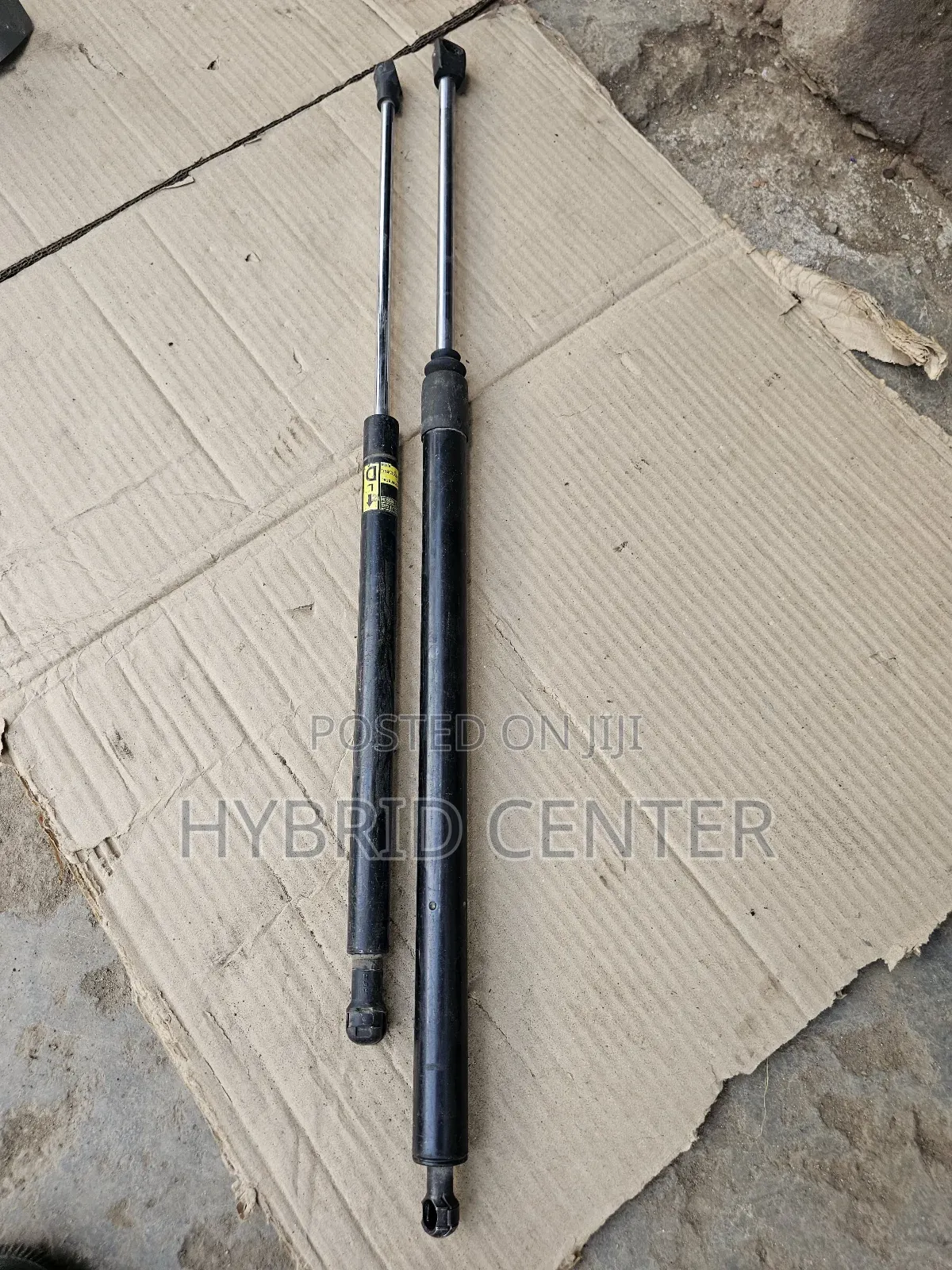Bonnet Shocks Available (Lexus)