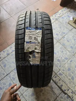 215/55r17 Triangle Tyre