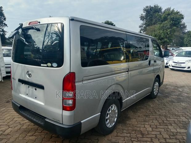Toyota HiAce 2016 Silver - thumbnail 7