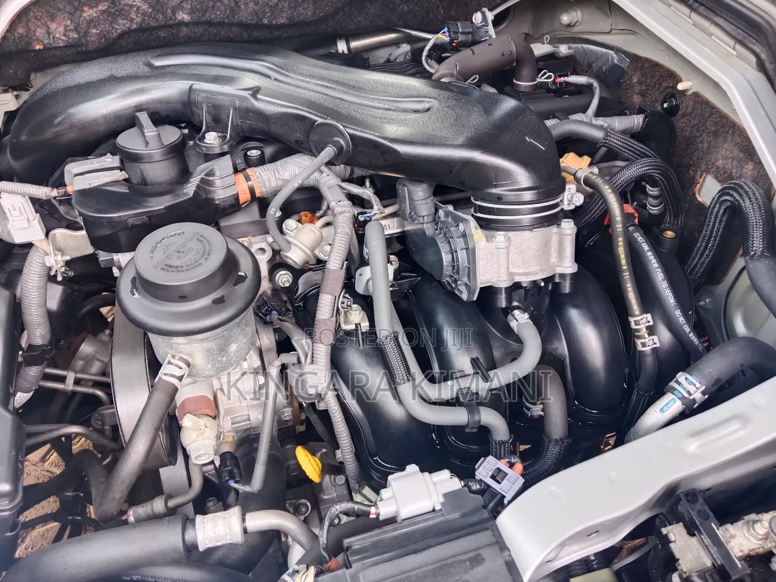Toyota HiAce 2016 Silver