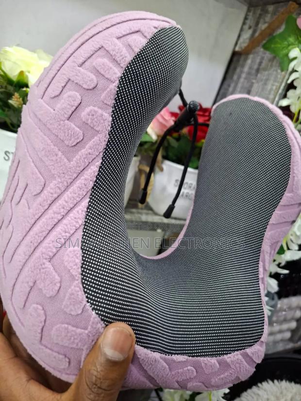 U-Shaped Travel Neck Pillow - thumbnail 2