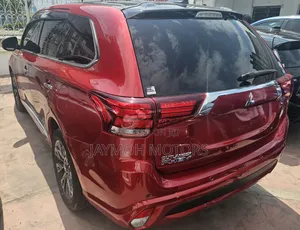 Mitsubishi Outlander 2018 Red