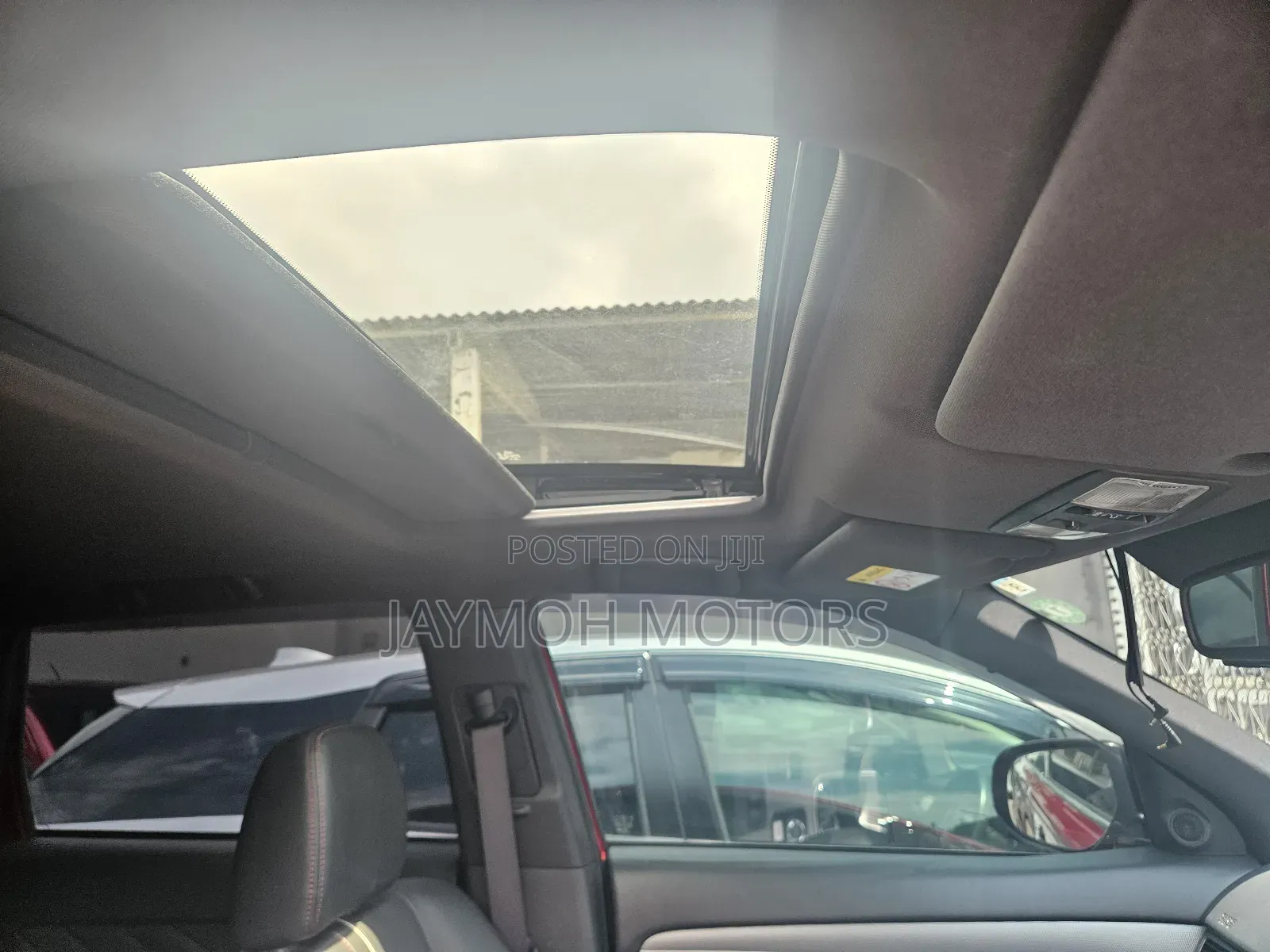 Mitsubishi Outlander 2018 Red