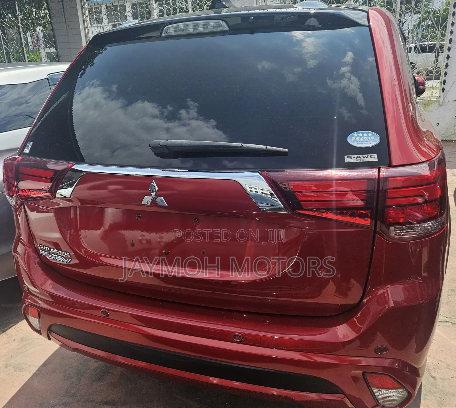 Mitsubishi Outlander 2018 Red