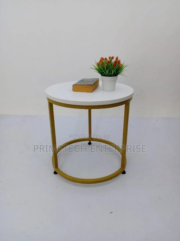 Wooden Round Table - main view