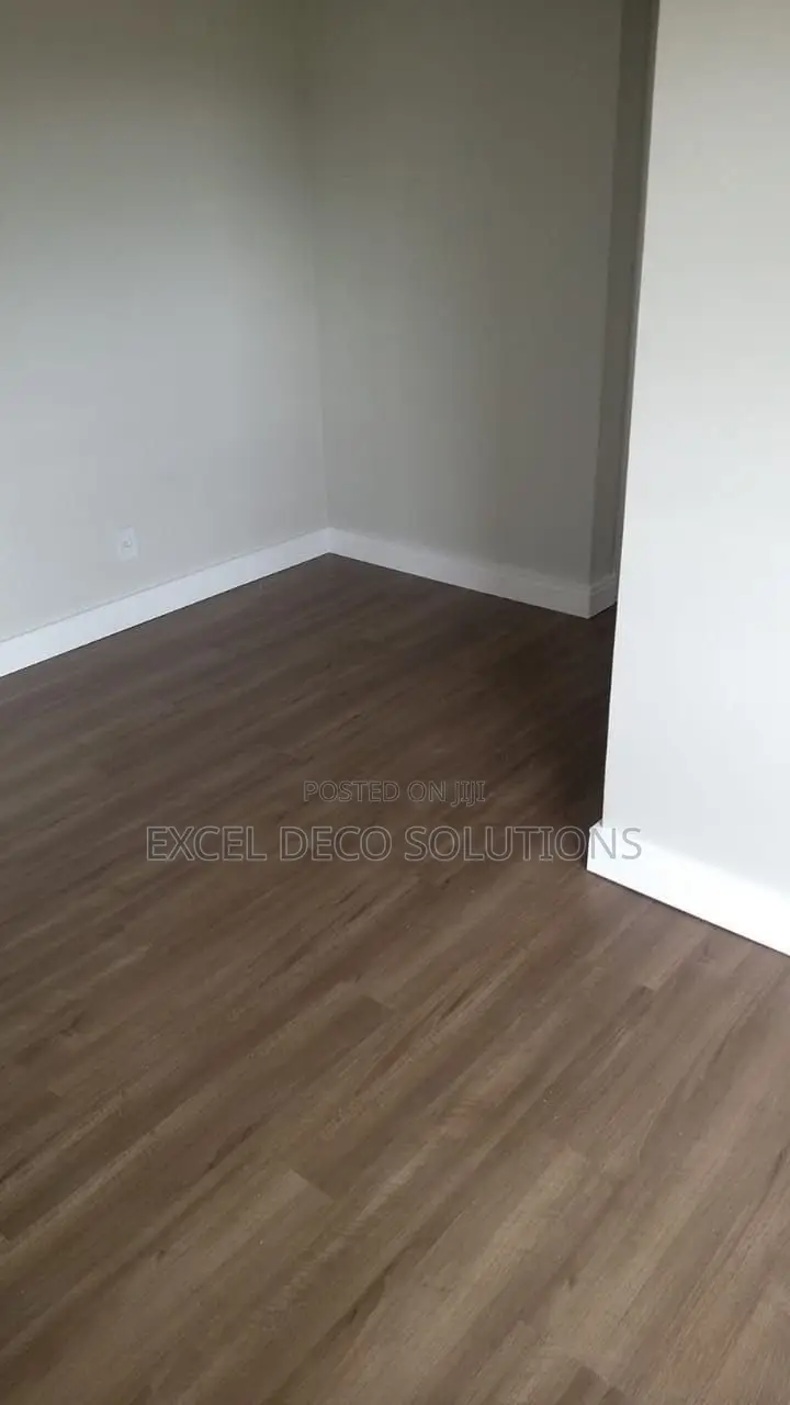 Hassle Free Maintenance SPC Durable Flooring