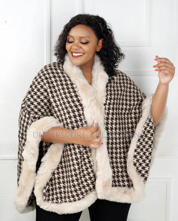 Checked Design Poncho for Ladies - thumbnail 2