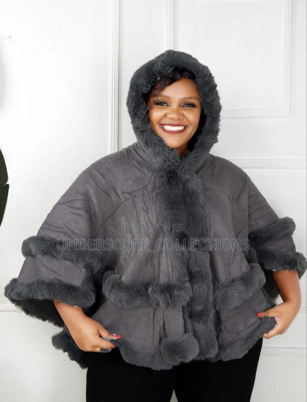 Cosy and Warm Fleece Poncho - thumbnail 2