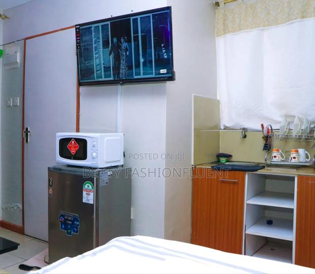 Airbnb Studio Apartment - thumbnail 8