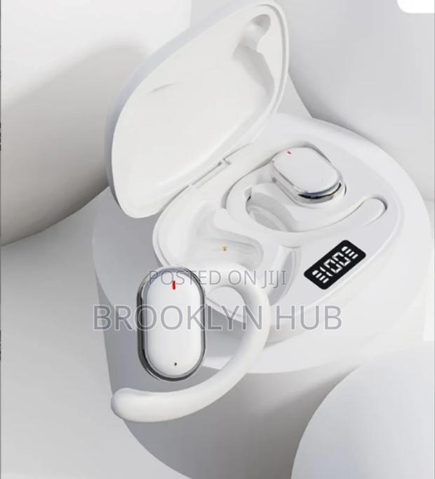 True Wireless Headphones - thumbnail 2