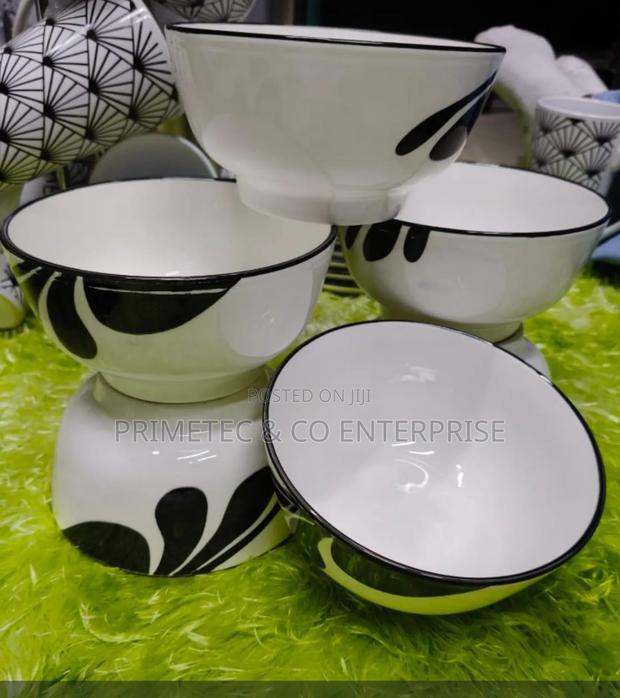 5.5 Inch Ceramic Bowls. - main view