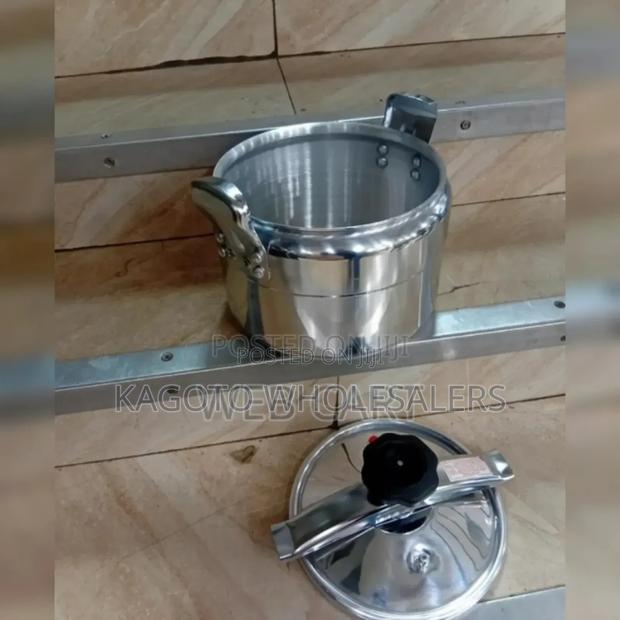 Pure Aluminium - 7litres Manual Pressure Cooker