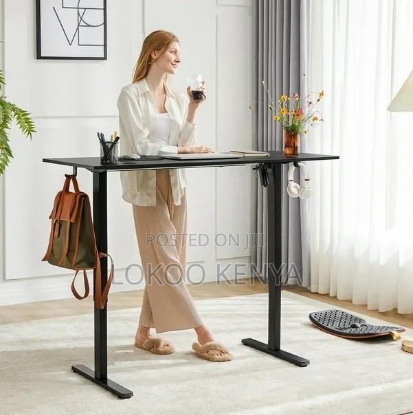 Office Desk: Modern Electric Lift Desk – 140cm - thumbnail 4