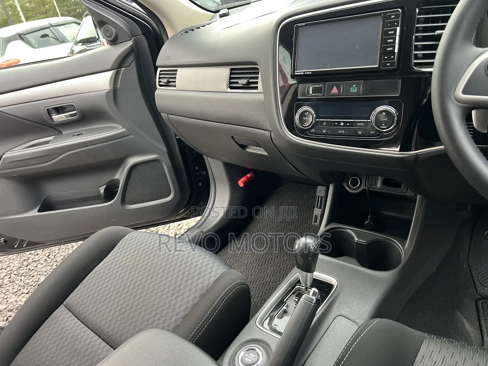 Mitsubishi Outlander 2015 Black