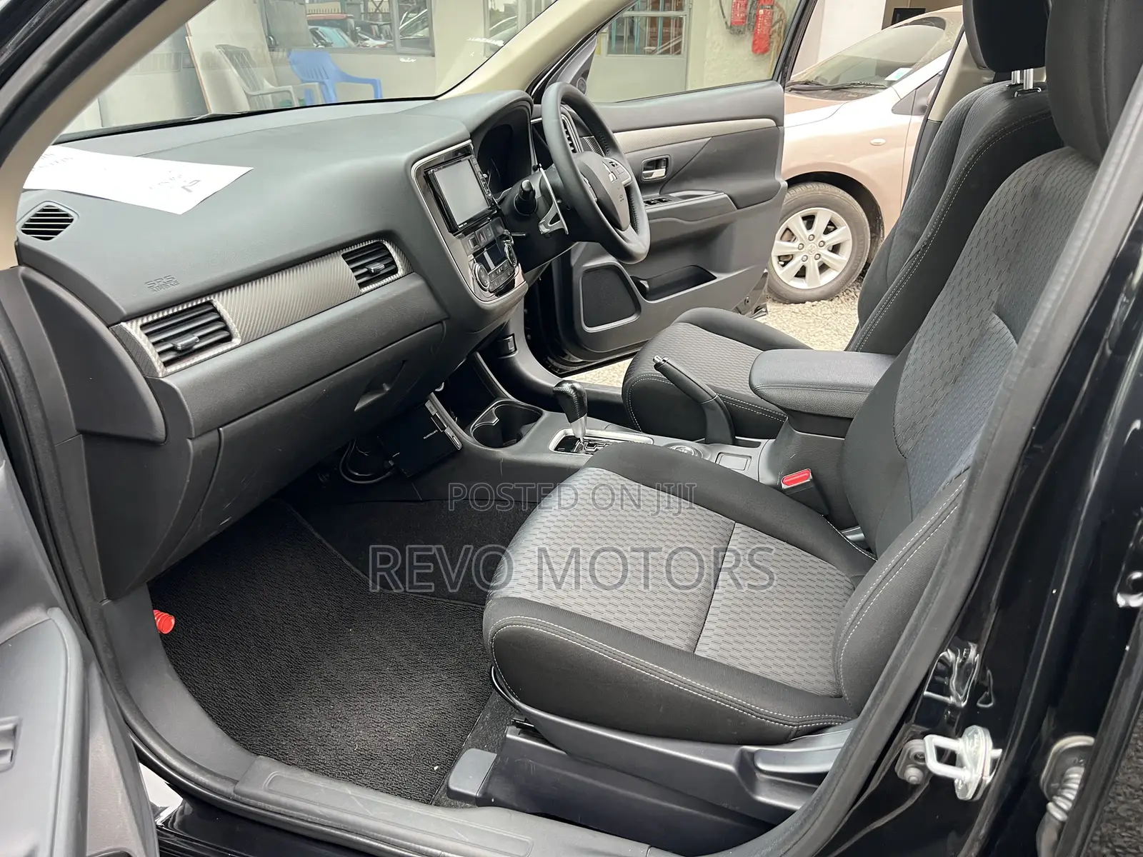 Mitsubishi Outlander 2015 Black