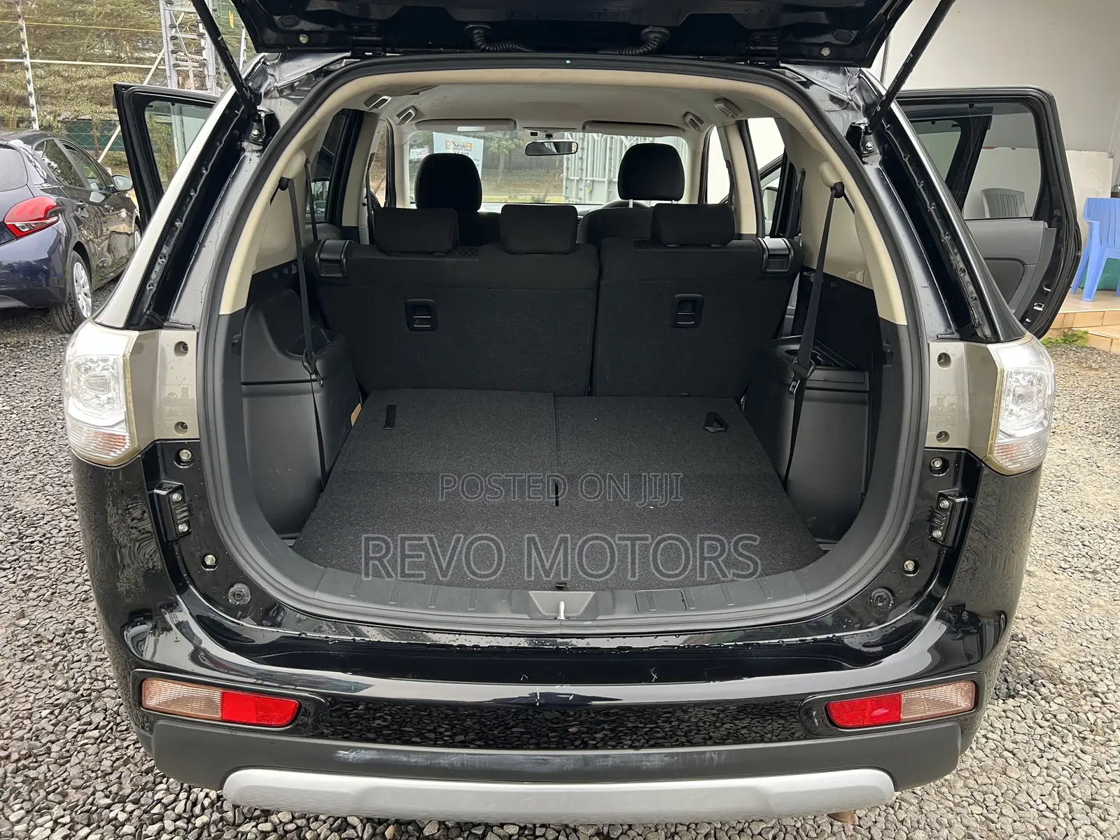 Mitsubishi Outlander 2015 Black