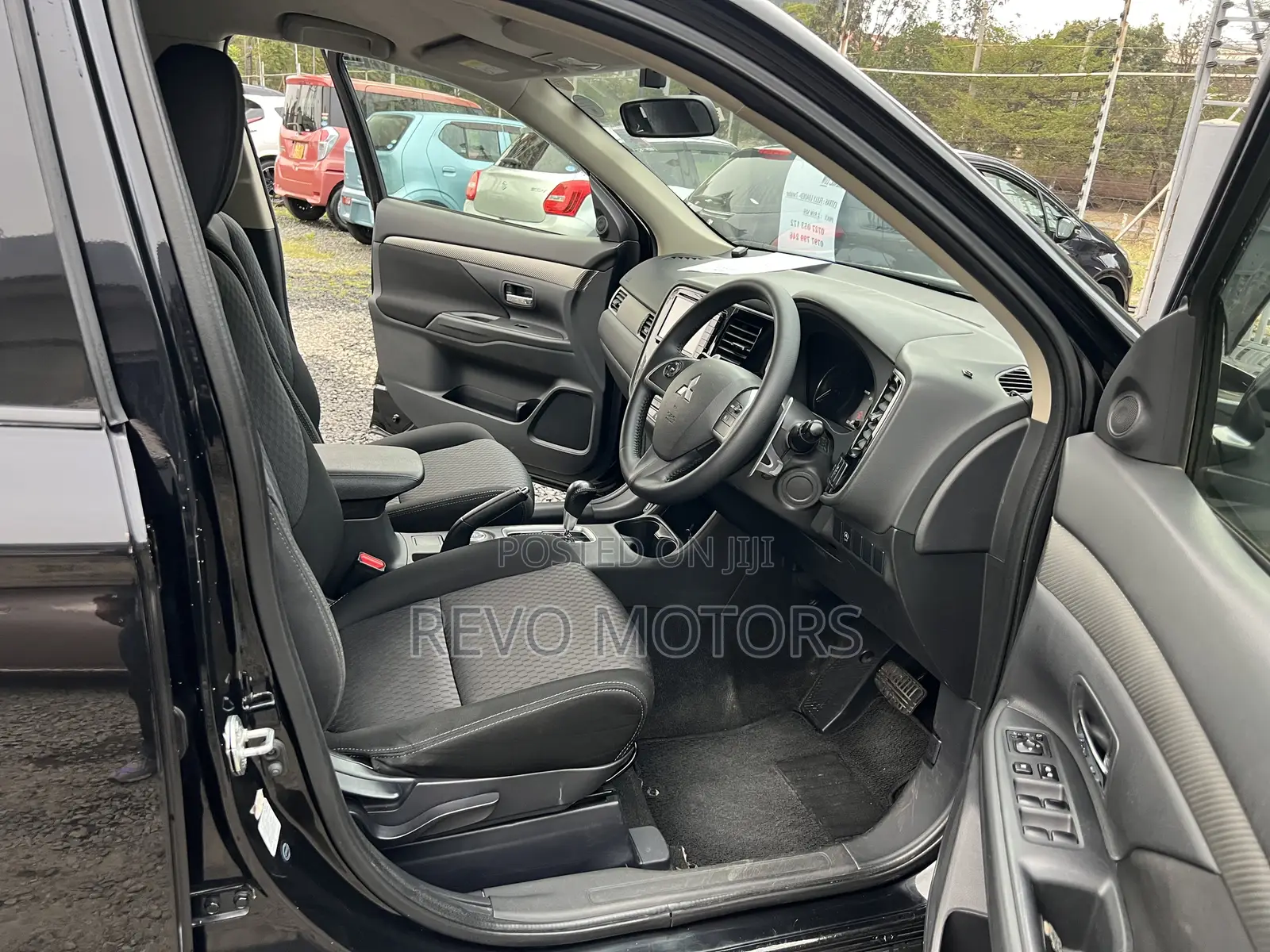 Mitsubishi Outlander 2015 Black